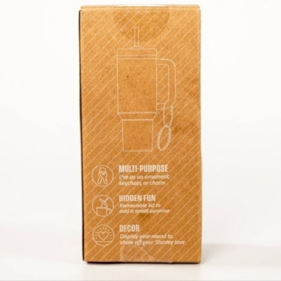 Stanley Cup 2024 Limited Edition Red Mini Keychain Bag Charm - Picture 4 of 6